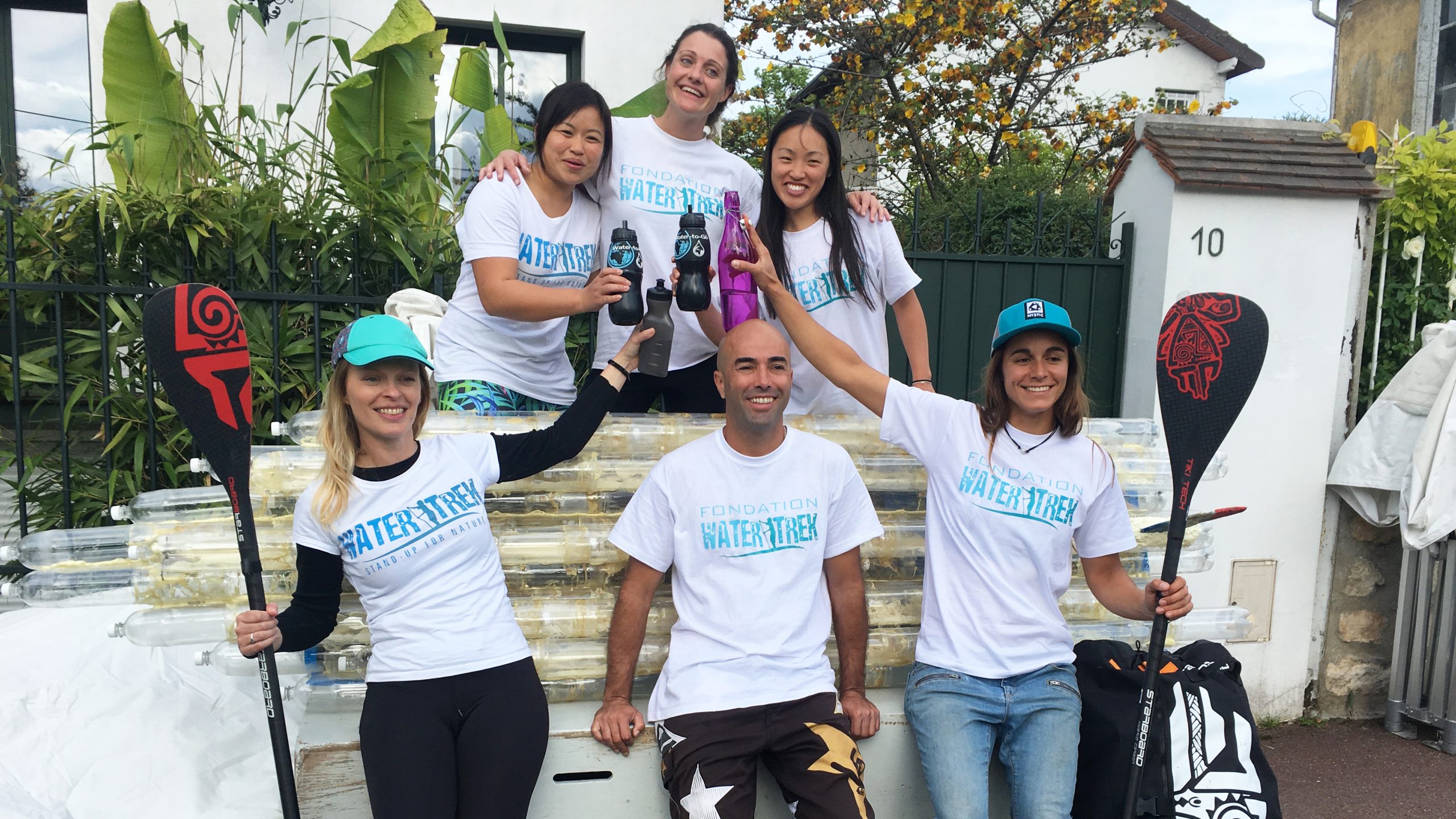 Les membres de Watertrek &agrave; l'eau vive